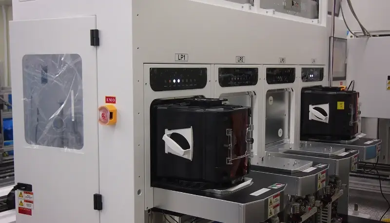 Magnetic encoders contribute to reliable wafer transfer robots