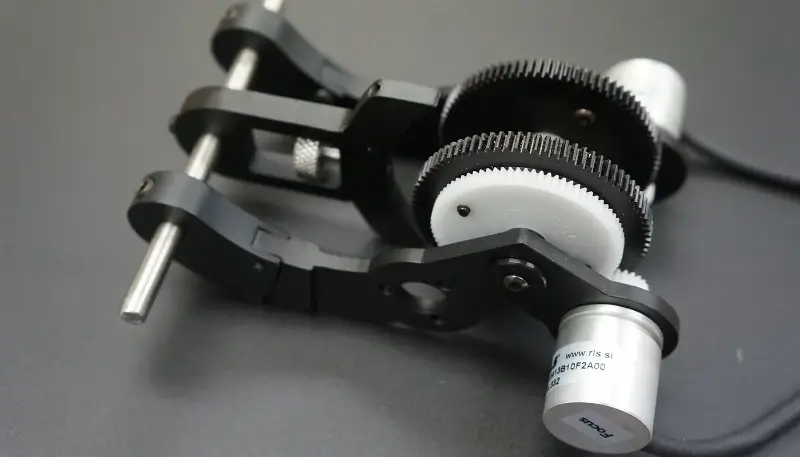 Virtual Reality – The beauty of vision technology with the accuracy and repeatability of RLS and Renishaw encoders.